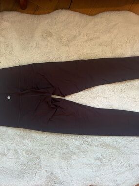 lululemon athletica maroon full length High-Rise Leggings size 6
